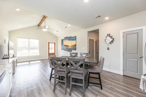 $2,075 | 9 Drywood Lane, Huntsville, TX 77340