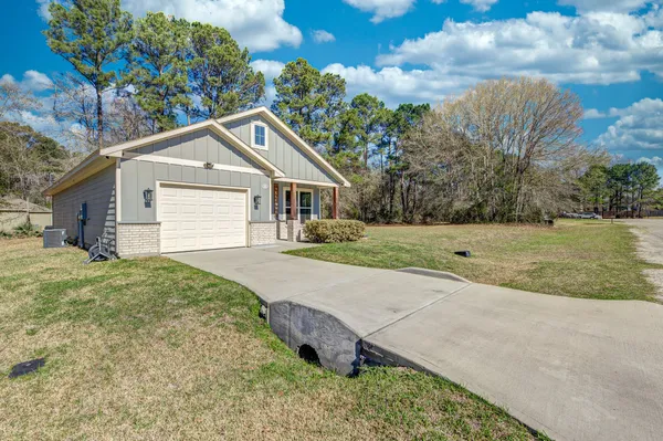$2,075 | 9 Drywood Lane, Huntsville, TX 77340