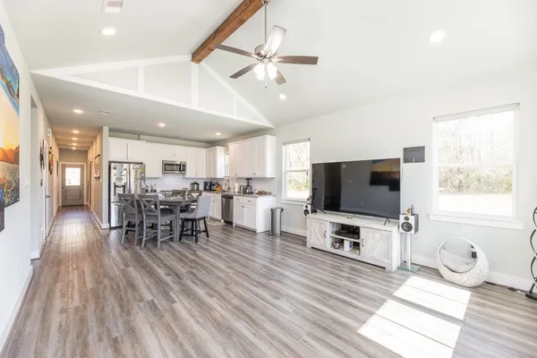 $2,075 | 9 Drywood Lane, Huntsville, TX 77340