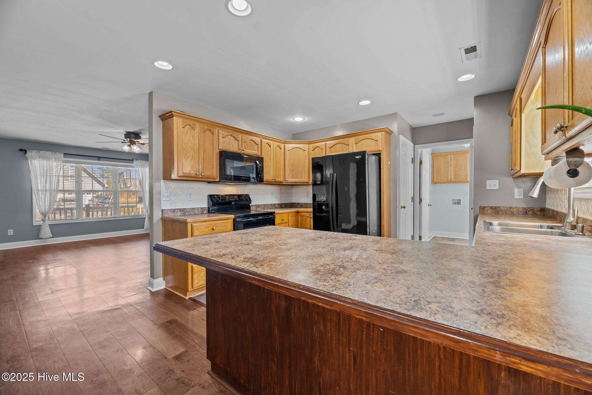 311 Conner Grant Road New Bern, NC 28562 - Photo 16 of 43 20-web-or-mls-DSC_3082