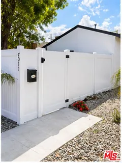 $2,200 | 7011 Andasol Lake, Lake Balboa, CA 91406