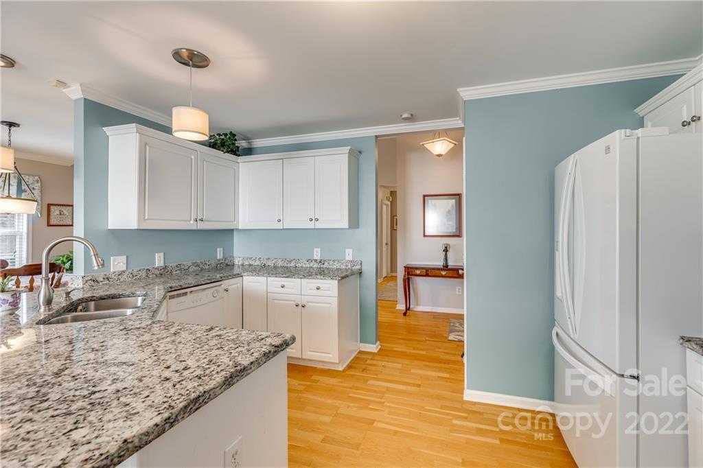 721 Kendall Green Road Fort Mill, SC 29715 - Photo 11 of 29 Gallery Image 11