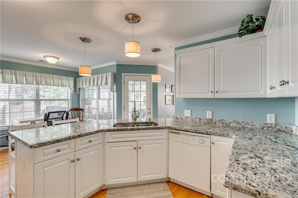 721 Kendall Green Road Fort Mill, SC 29715 - Photo 12 of 29 Gallery Image 12