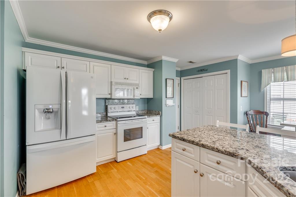 721 Kendall Green Road Fort Mill, SC 29715 - Photo 13 of 29 Gallery Image 13