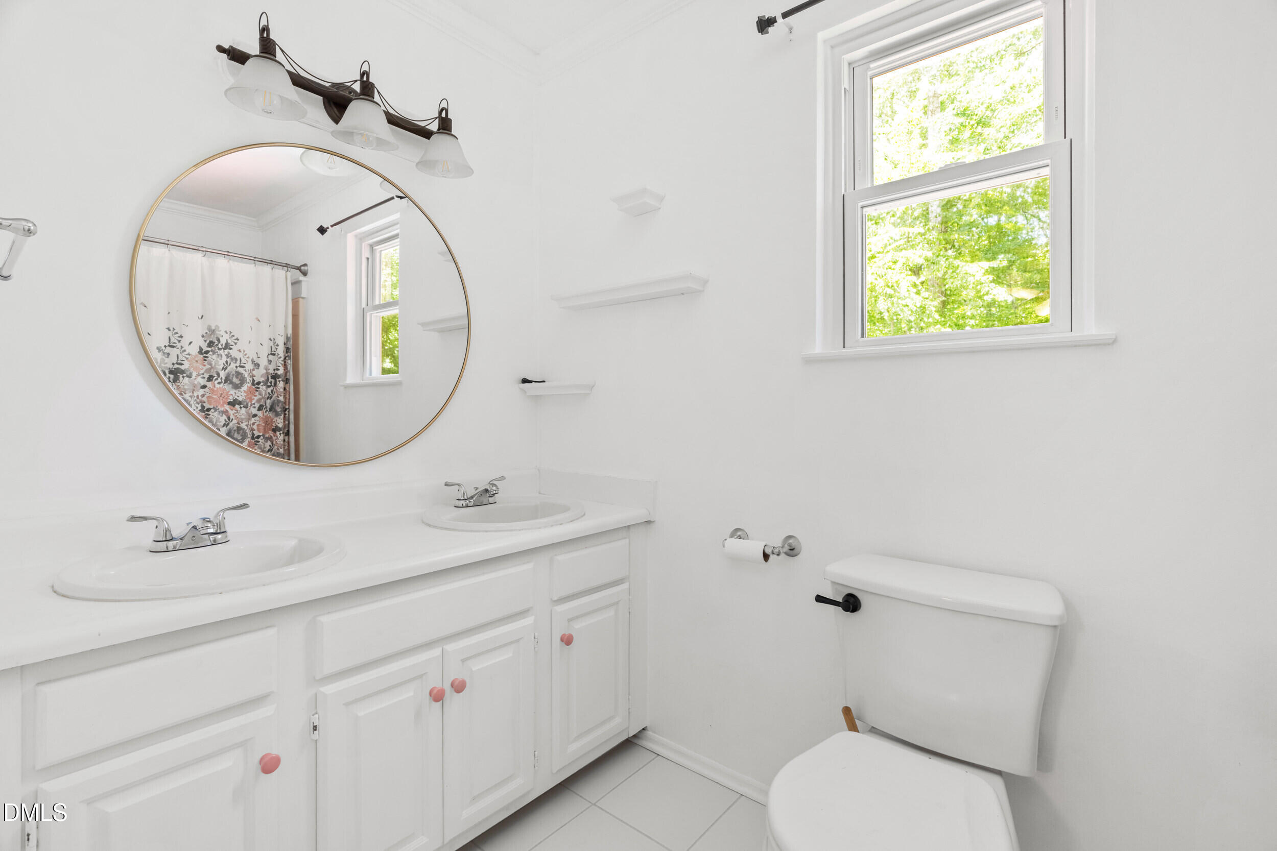 133 Stagecrest Drive Raleigh, NC 27603 - Photo 27 of 36 Hall bath