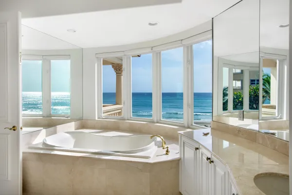 $49,995 | 2635 South Ocean Boulevard, Highland Beach, FL 33487