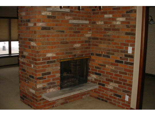 4886 Brigadoon Road Rockford, IL 61107 - Photo 2 of 11 Gallery Image 2