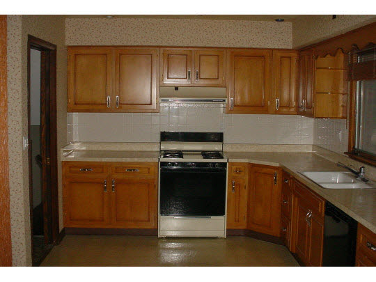 4886 Brigadoon Road Rockford, IL 61107 - Photo 3 of 11 Gallery Image 3