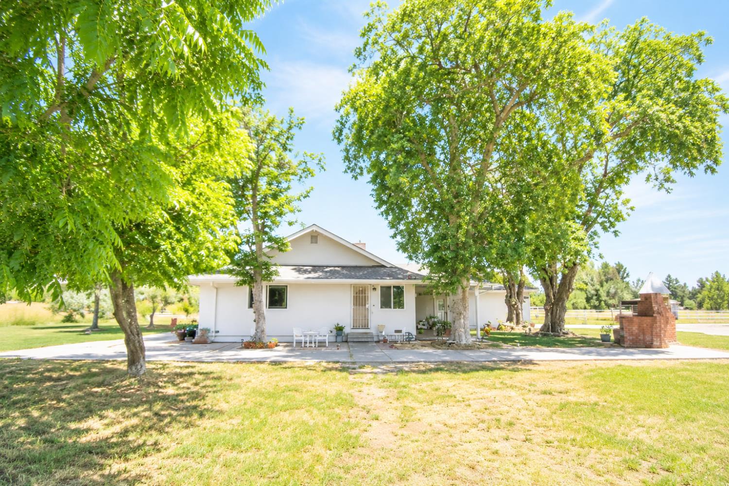 1706 North Washington Road Turlock, CA 95380 - Photo 4 of 54