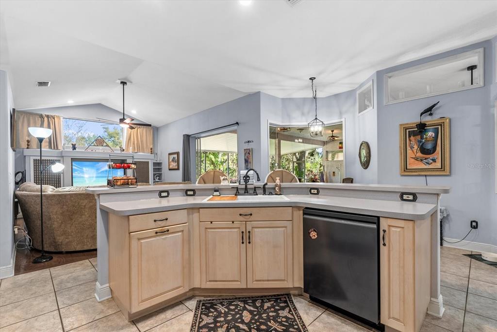 5202 Erie Road Parrish, FL 34219 - Photo 11 of 68