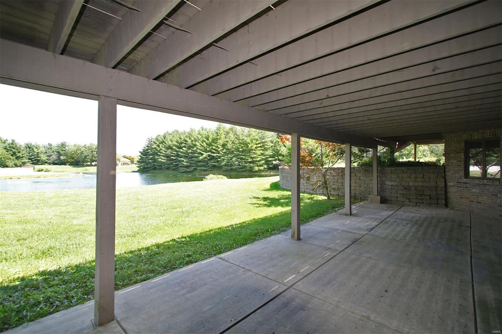 5549 Seminary Road Alton, IL 62002 - Photo 15 of 56