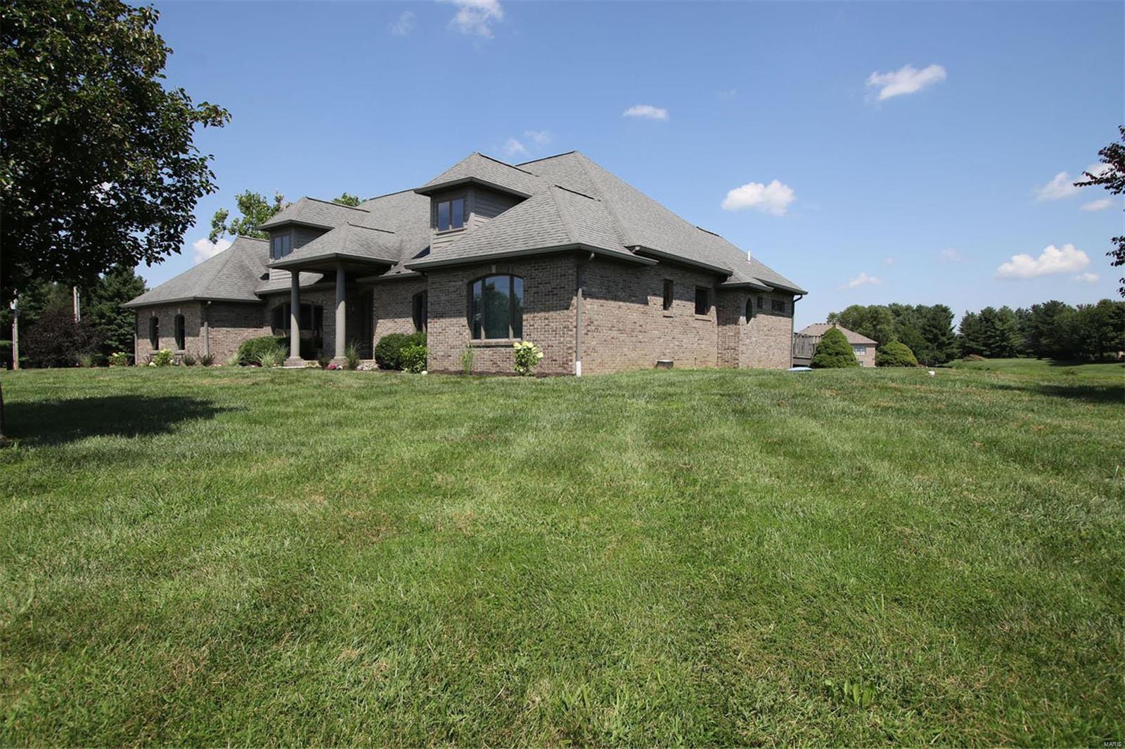 5549 Seminary Road Alton, IL 62002 - Photo 5 of 56