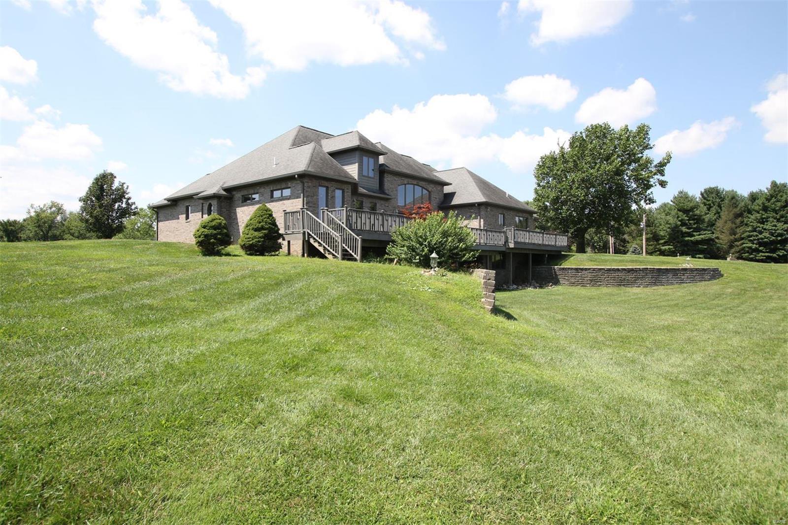 5549 Seminary Road Alton, IL 62002 - Photo 7 of 56