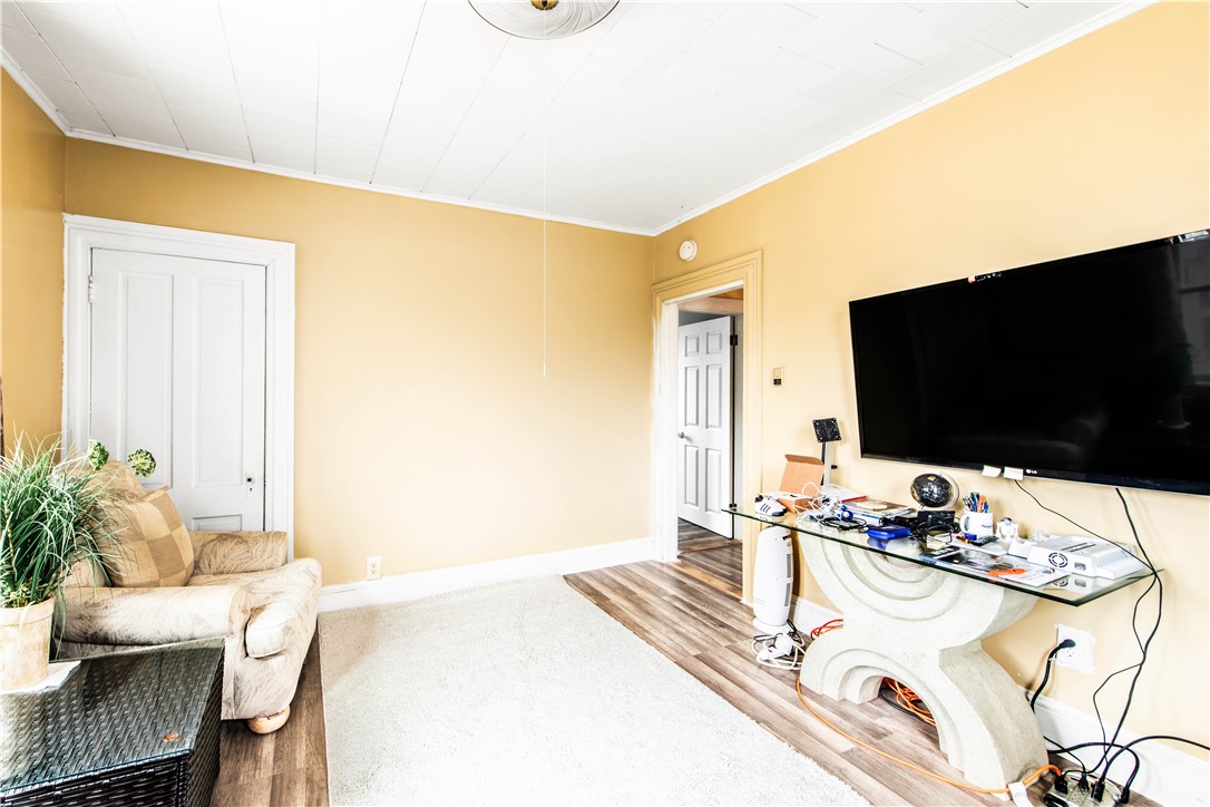 123 Francis Avenue Pawtucket, RI 02860 - Photo 19 of 48