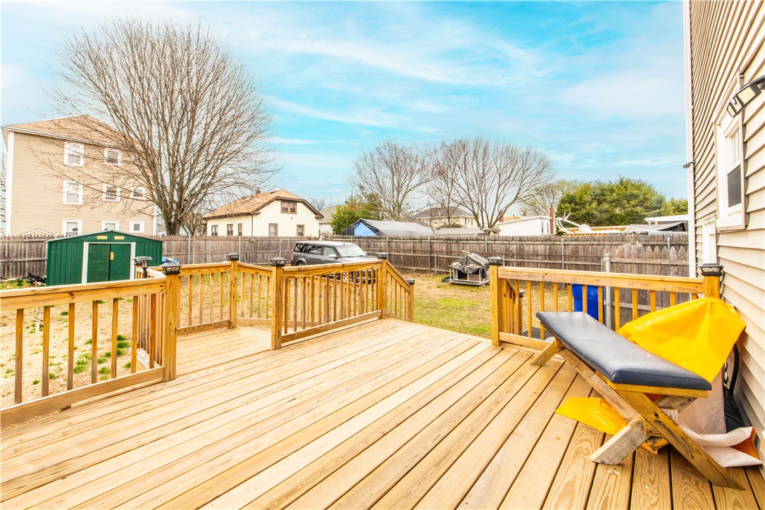 123 Francis Avenue Pawtucket, RI 02860 - Photo 41 of 48
