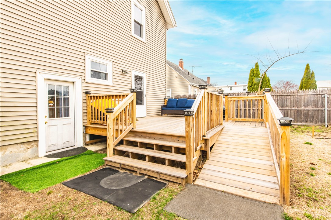 123 Francis Avenue Pawtucket, RI 02860 - Photo 46 of 48