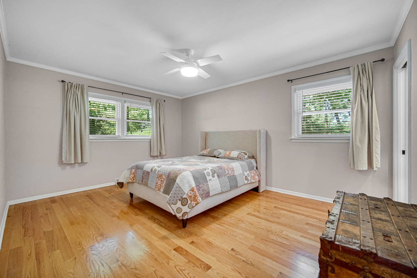 1006 Gardner Road Flossmoor, IL 60422 - Photo 11 of 33 a bedroom with a bed and window