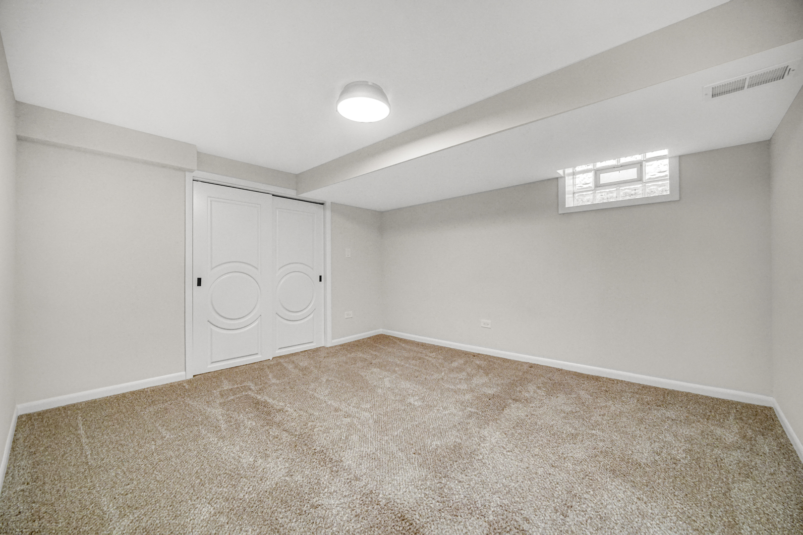 1006 Gardner Road Flossmoor, IL 60422 - Photo 17 of 33 a view of an empty room