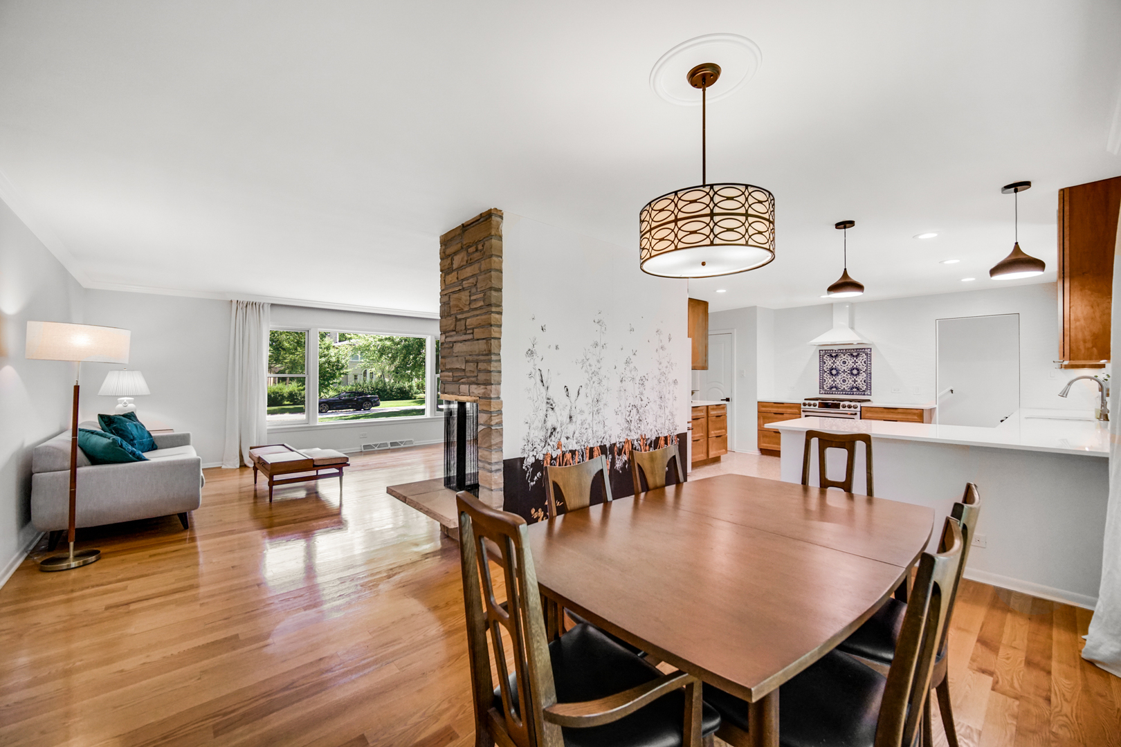 1006 Gardner Road Flossmoor, IL 60422 - Photo 6 of 33 a view of a dining room with furniture window and wooden floor