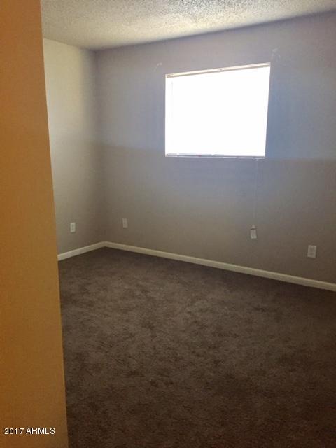 5927 West Hearn Road Glendale, AZ 85306 - Photo 6 of 13 image7