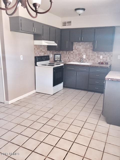 5927 West Hearn Road Glendale, AZ 85306 - Photo 10 of 13 image11