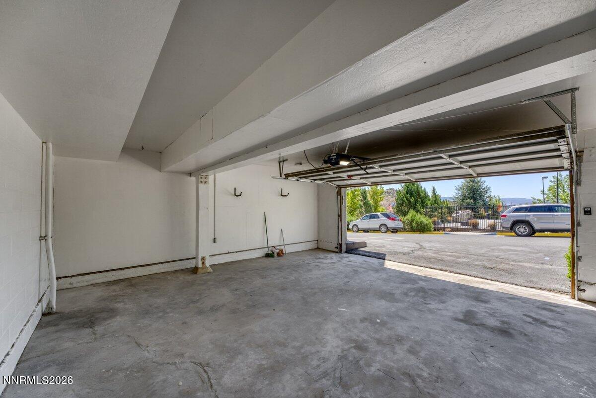 140 Griswold Way, Unit C Reno, NV 89503 - Photo 14 of 19 140 Griswold Way Unit C Reno NV 89503 8
