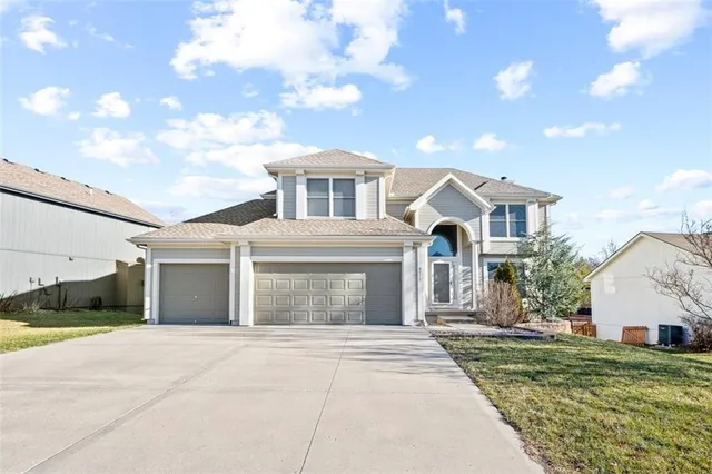 $475,000 | 9711 North Donnelly Avenue, Kansas City, MO 64157