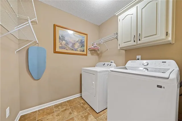 $475,000 | 9711 North Donnelly Avenue, Kansas City, MO 64157