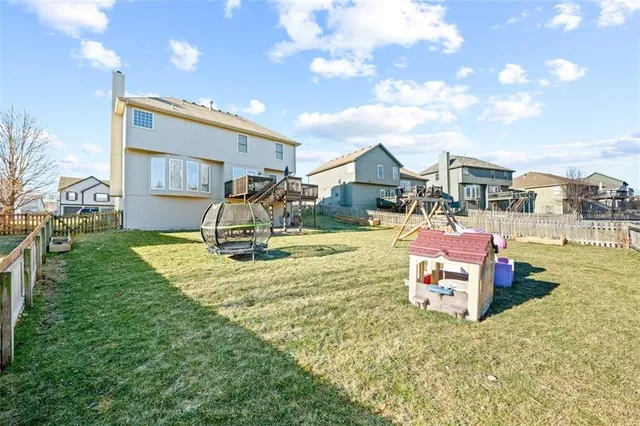 $475,000 | 9711 North Donnelly Avenue, Kansas City, MO 64157