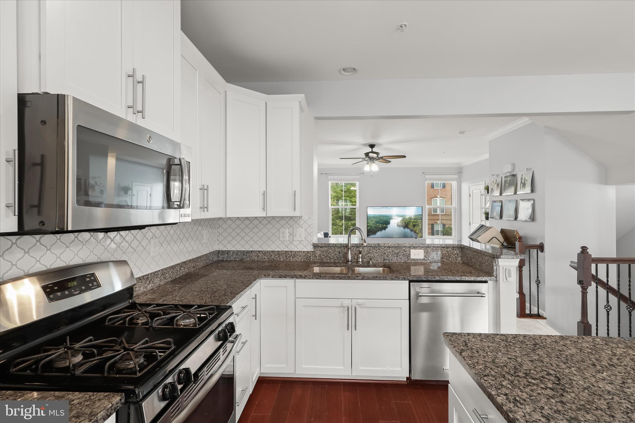 3566 Sprigg Street South Frederick, MD 21704 - Photo 12 of 60 Eat-In Kitchen