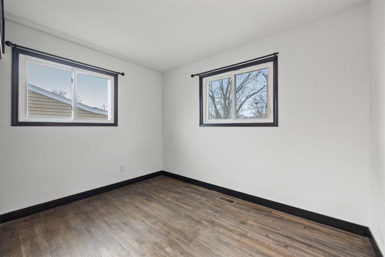 2023 Union Road Iowa City, IA 52240 - Photo 15 of 25 Gallery Image 15