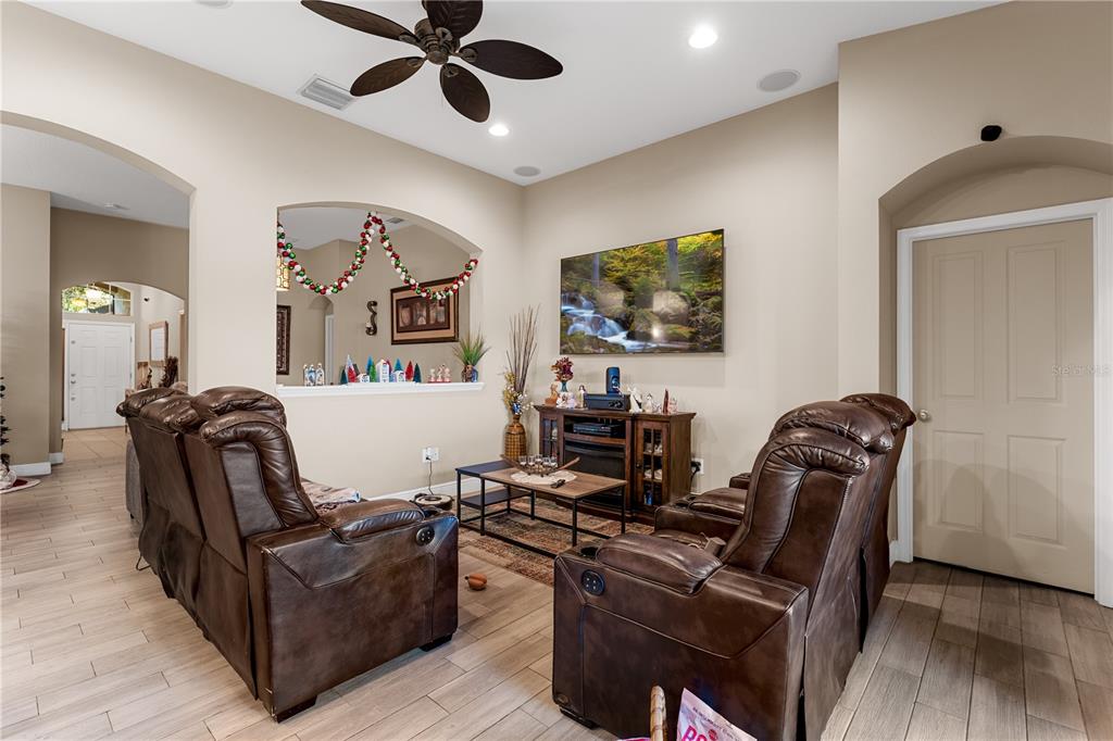 6729 Boulder Run Loop Wesley Chapel, FL 33545 - Photo 7 of 21