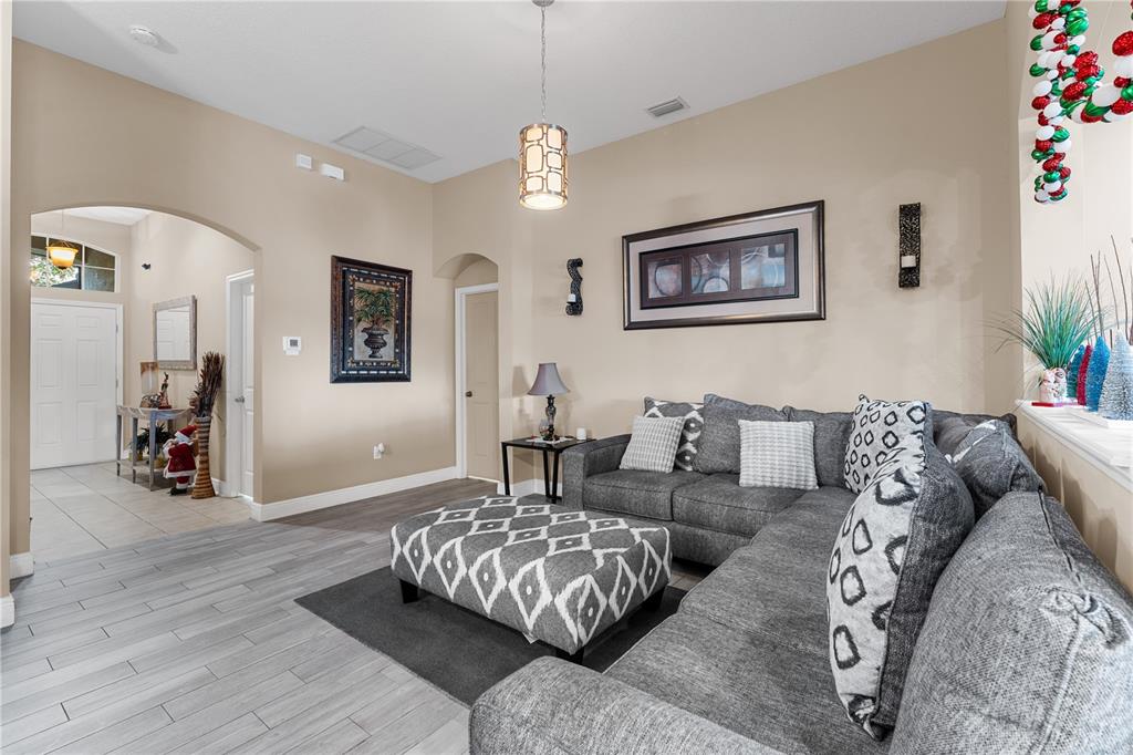 6729 Boulder Run Loop Wesley Chapel, FL 33545 - Photo 8 of 21