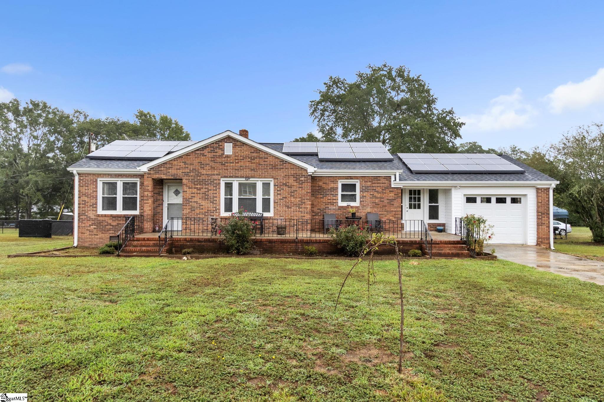 8 Poplar Street Honea Path, SC 29654 - Photo 1 of 31 Gallery Image 1