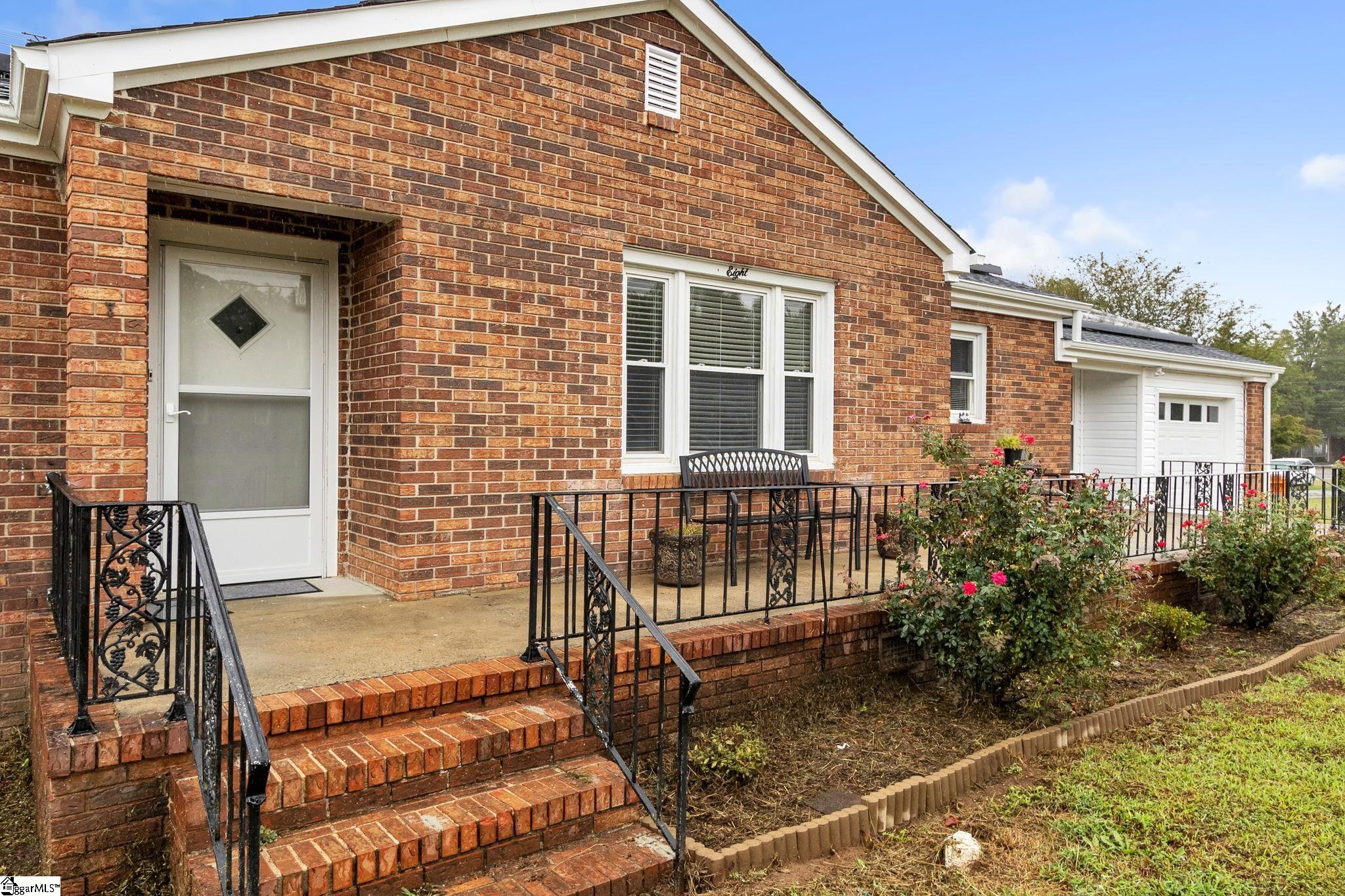 8 Poplar Street Honea Path, SC 29654 - Photo 2 of 31 Gallery Image 2