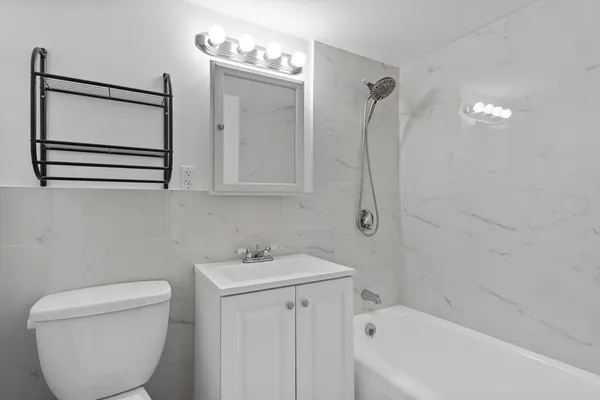 $2,100 | 1025 Hancock Street, Unit 6G, Quincy, MA 02169