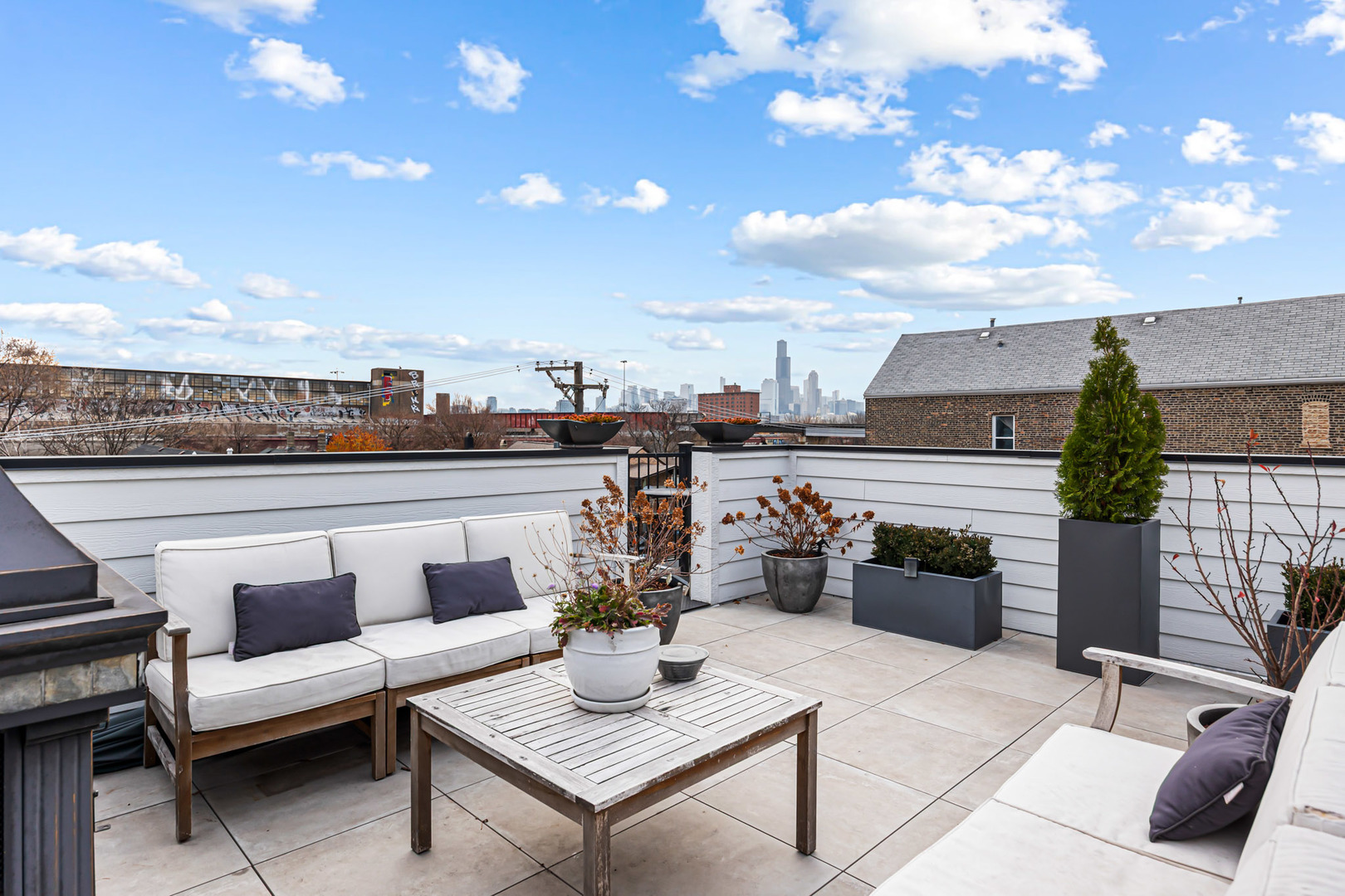 1738 West 17th Street, Unit 3 Chicago, IL 60608 - Photo 5 of 28