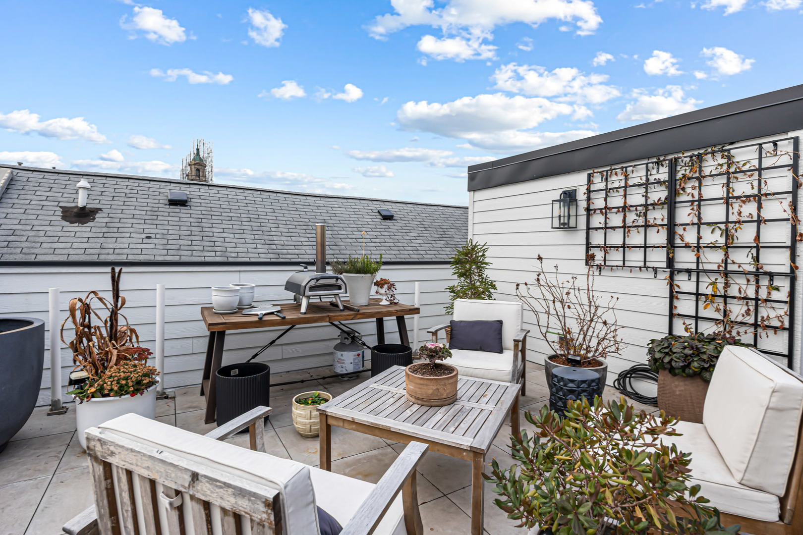 1738 West 17th Street, Unit 3 Chicago, IL 60608 - Photo 6 of 28 a view of a chairs and table in a patio