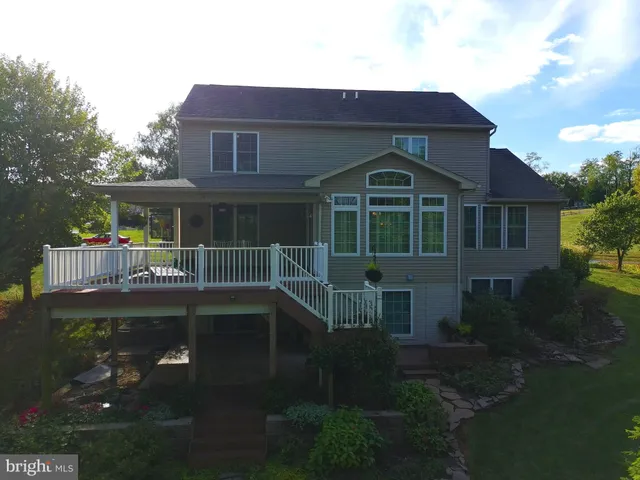 $449,900 | 1736 Carrera Drive, Chambersburg, PA 17202