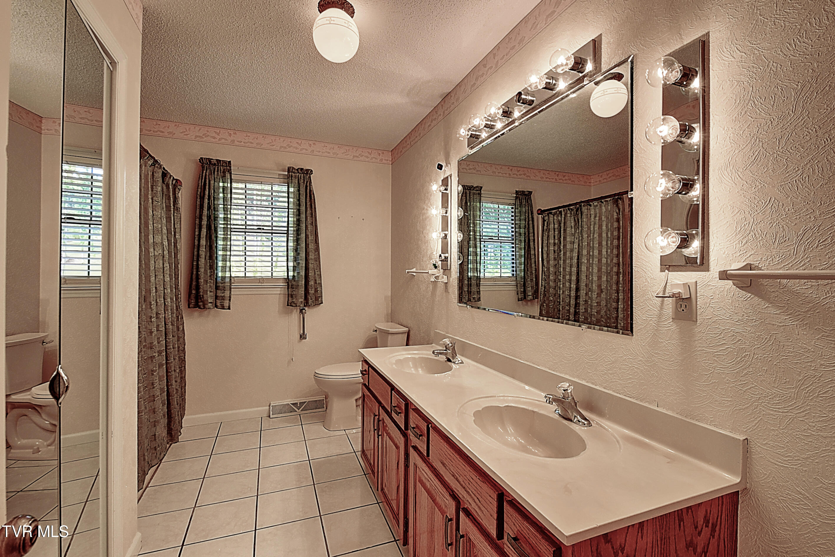 146 Clay Little Road Elizabethton, TN 37643 - Photo 29 of 54 DSC_0529And8more