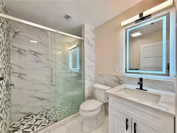 $3,350 | 535 Decatur Street, Unit 3, New Orleans, LA 70130