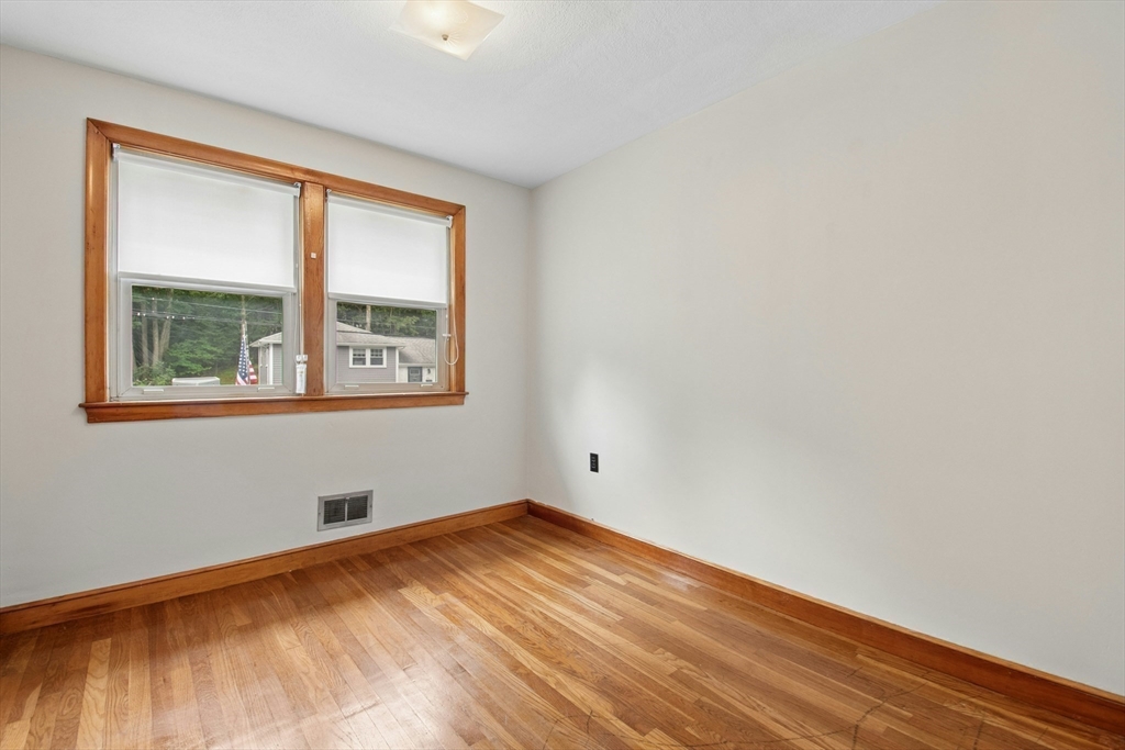 129 Chickering Road Dedham, MA 02026 - Photo 18 of 29 Gallery Image 18