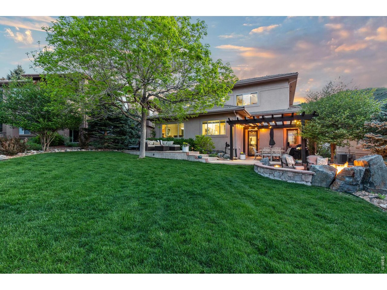 6874 Raspberry Run Littleton, CO 80125 - Photo 3 of 34 Gallery Image 3
