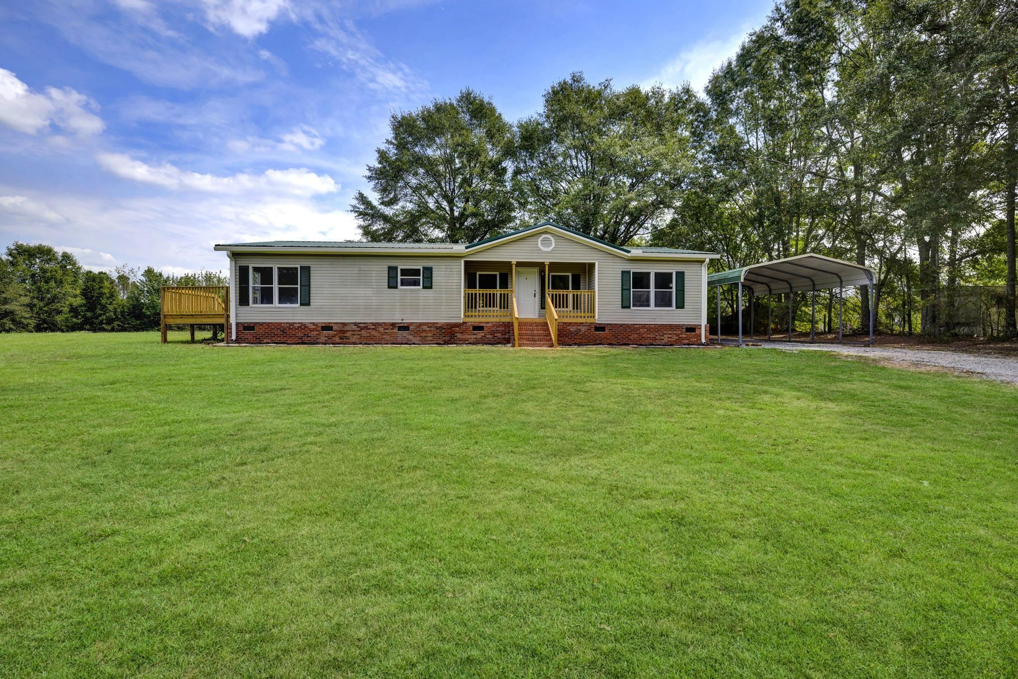 371 Buncombe Road Enoree, SC 29335 - Photo 1 of 27
