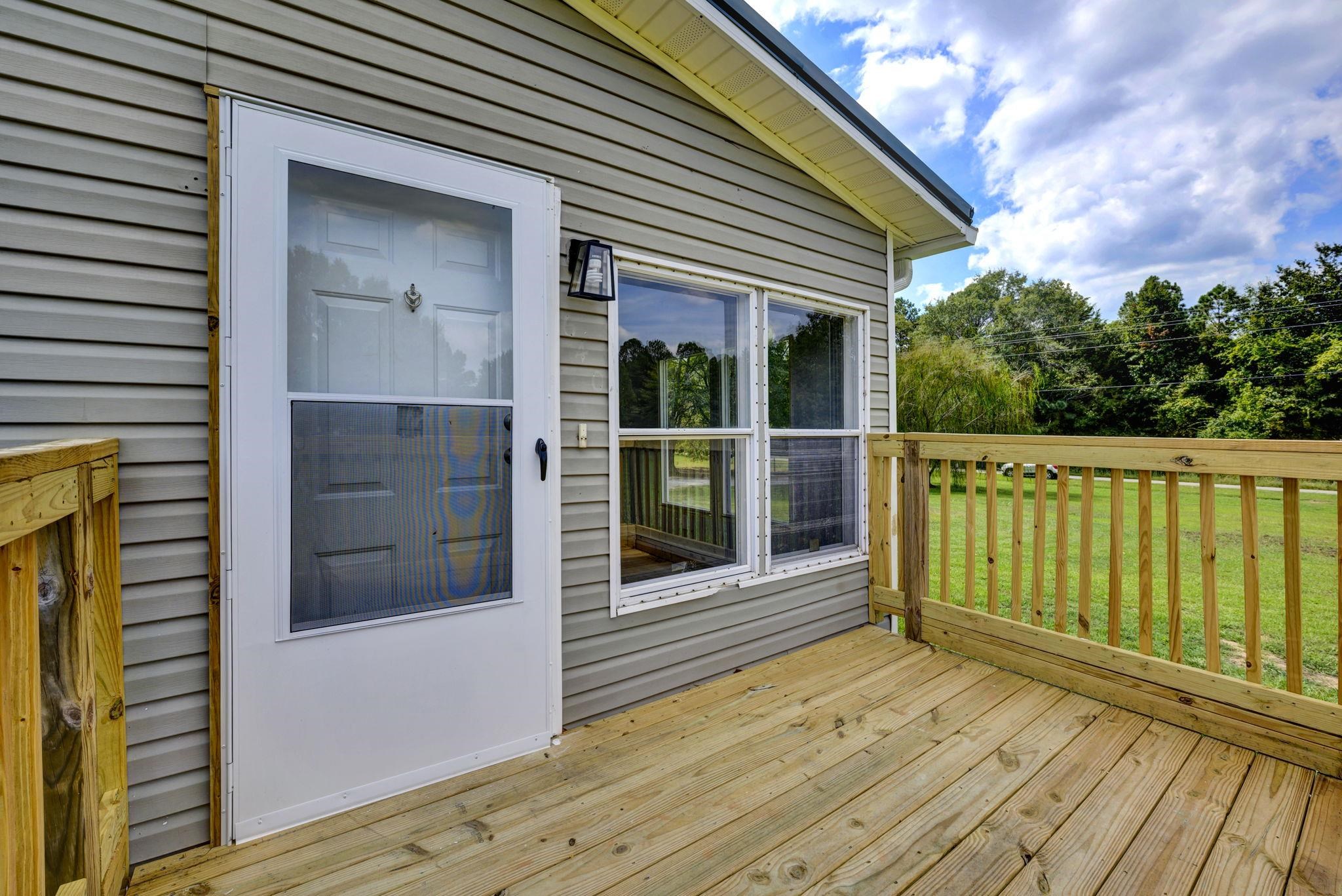 371 Buncombe Road Enoree, SC 29335 - Photo 4 of 27