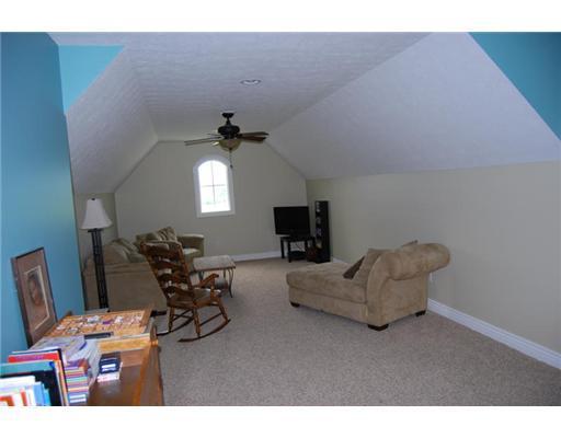 3715 Pinewood Avenue Springfield, OH 45502 - Photo 9 of 13
