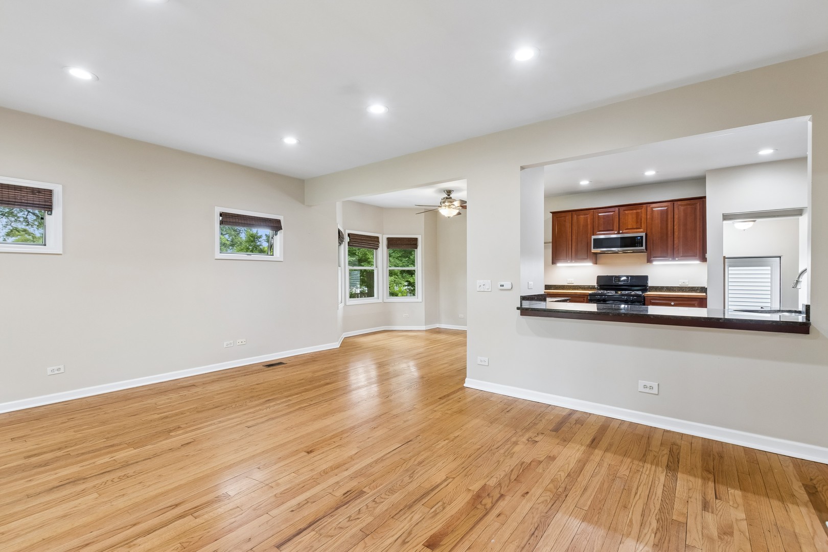 255 North Happ Road Northfield, IL 60093 - Photo 11 of 35 Gallery Image 11