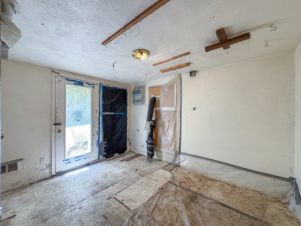 332 Batchelor Street Granby, MA 01033 - Photo 13 of 33