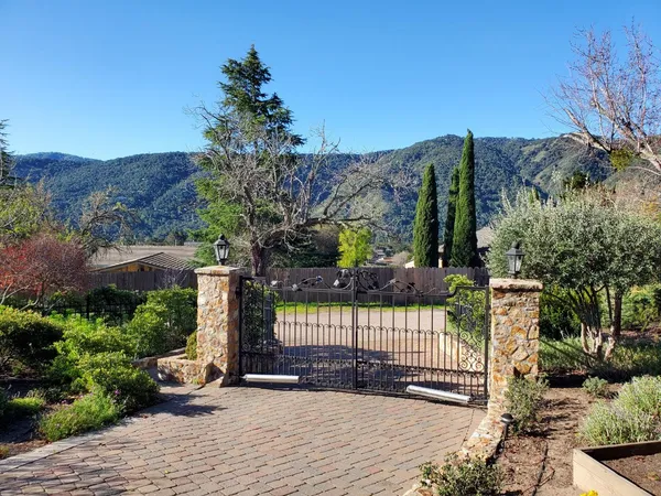 $1,995,000 | 9 Story Road, Carmel Valley, CA 93924