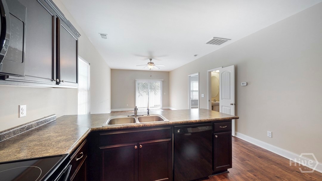 302 Gov Gwinnett Way Pooler, GA 31322 - Photo 7 of 37